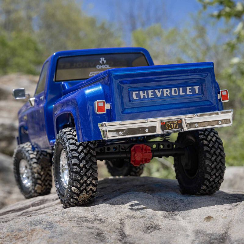Axial 1/10 SCX10 III Base Camp 1982 Chevy K10 4X4 RTR, (AXI03030T2) Horizon Hobby