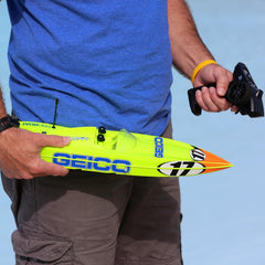 Miss GEICO 17" Power Boat Racer Self-Righting Deep-V RTR Horizon Hobby