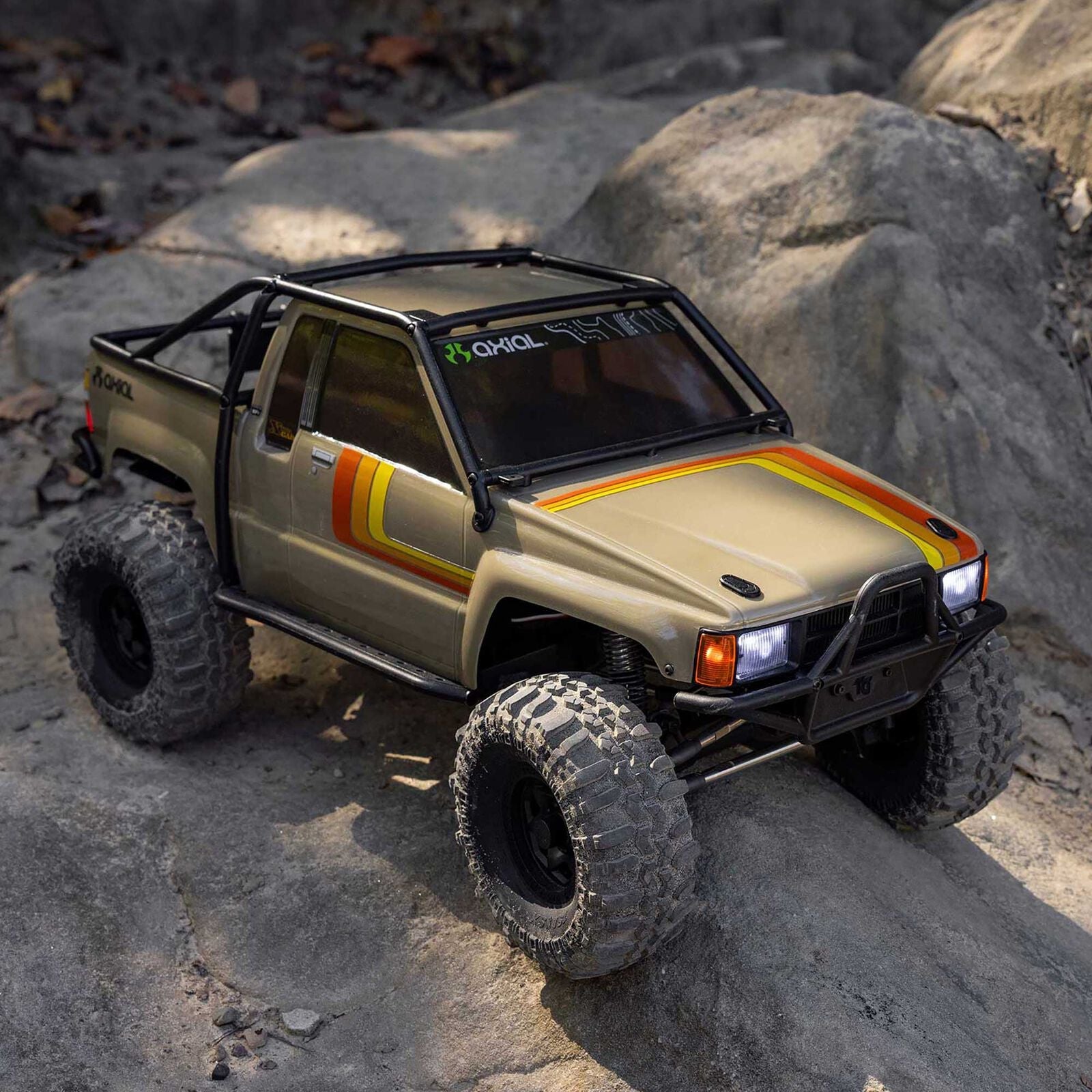 Axial 1/10 SCX10 III 1987 Toyota SR5 4X4 RTR Brushed Rock Crawler Horizon Hobby