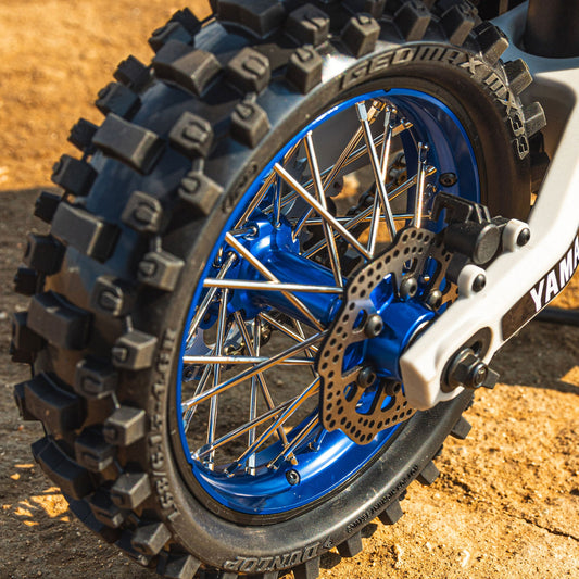 Pro-Line: 1/4 Pro-Spec Aluminum V2 Bead Rear Wheel Blue/Blue (1): Promoto-MX (PRO283700T1) Horizon Hobby
