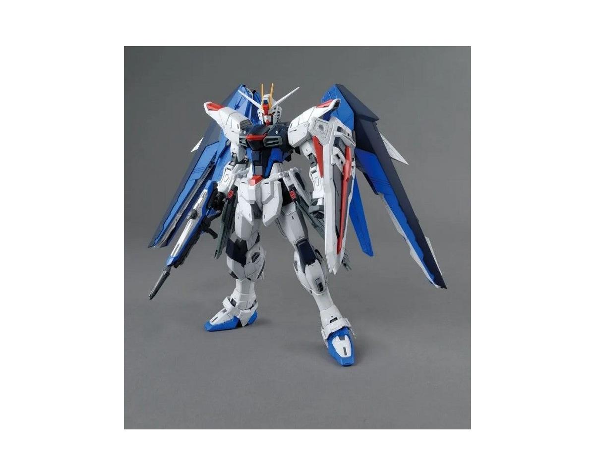 Bandai 1/100 MG Freedom Gundam Ver. 2.0 "Gundam SEED" Plastic Model Kit Amain Hobbies
