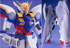 Wing Gundam Zero Mobile Suit 1/100 Scale: Master Grade