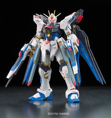 Strike Freedom Gundam Z.A.F.T. Mobile Suit ZGMF-X20A 1/144 Scale
