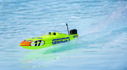 Miss GEICO 17" Power Boat Racer Self-Righting Deep-V RTR